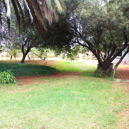 Lekker Rus Appartement Bloemfontein Buitenkant foto