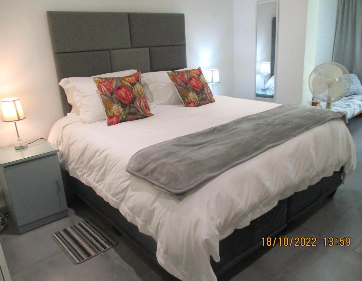 Lekker Rus Appartement Bloemfontein Buitenkant foto